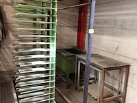 2x metalen kar + 3x metalen tafel - afbeelding 1 van  5