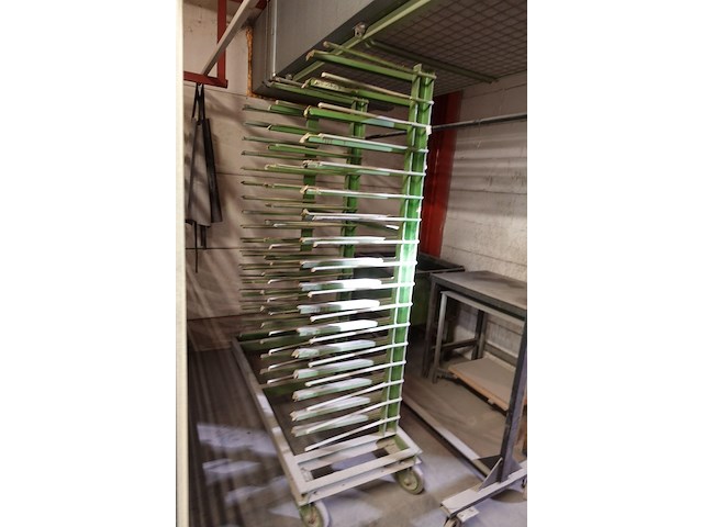 2x metalen kar + 3x metalen tafel - afbeelding 2 van  5