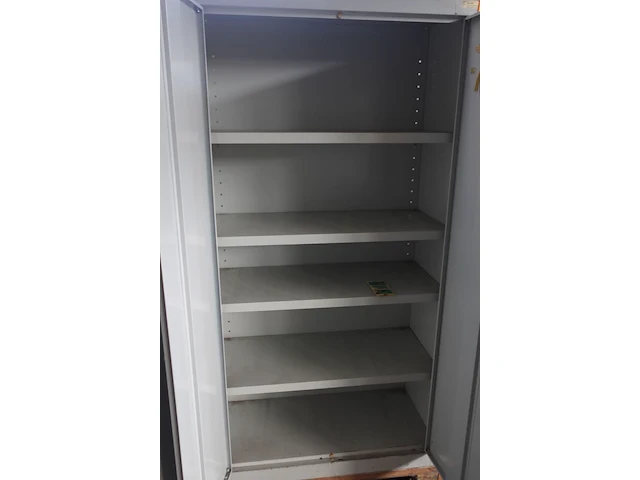 2x metalen kast - afbeelding 3 van  3