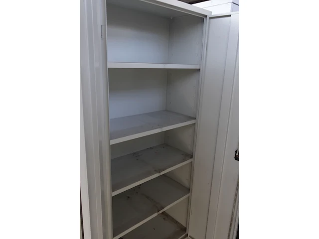 2x metalen kast - afbeelding 3 van  3