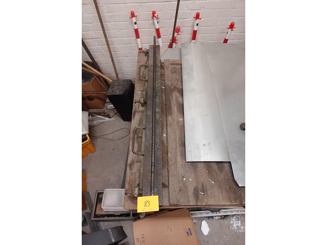 2x metalen plooibank + werktafel - afbeelding 4 van  8
