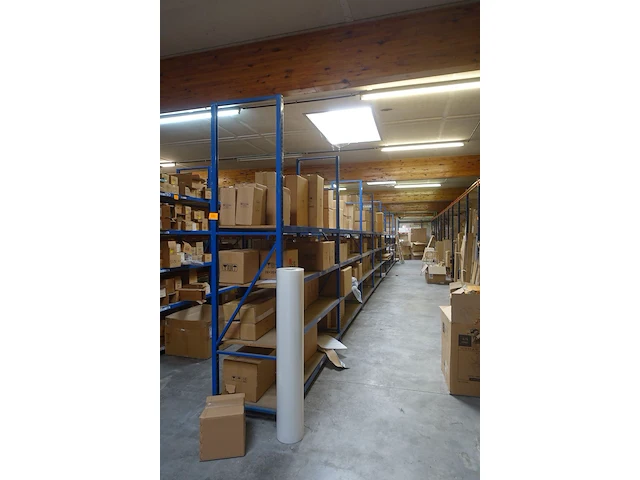 2x metalen rek - afbeelding 1 van  3