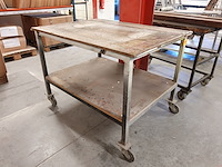 2x metalen verrijdbare werktafel - afbeelding 1 van  2