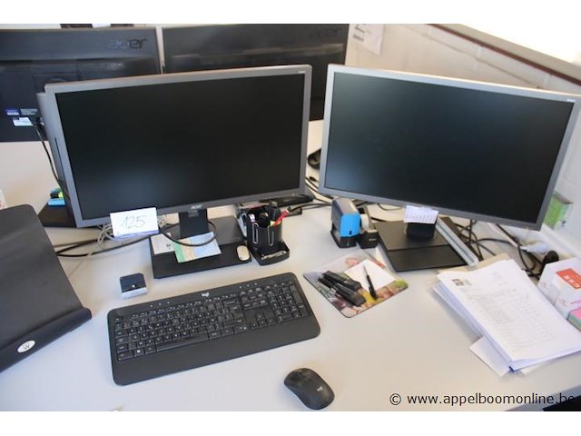 2x monitor, acer, toetsenbord, logitech, muis, logitech, werking niet gekend - afbeelding 1 van  3