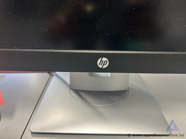 2x monitoren hp, inclusief toetsenbord en muis. werking niet gekend - afbeelding 1 van  2