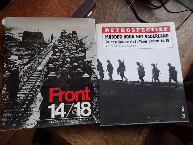 2x oorlogsboek - afbeelding 2 van  2