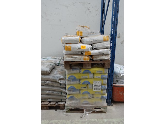 2x pallet bouwmaterialen - afbeelding 1 van  7