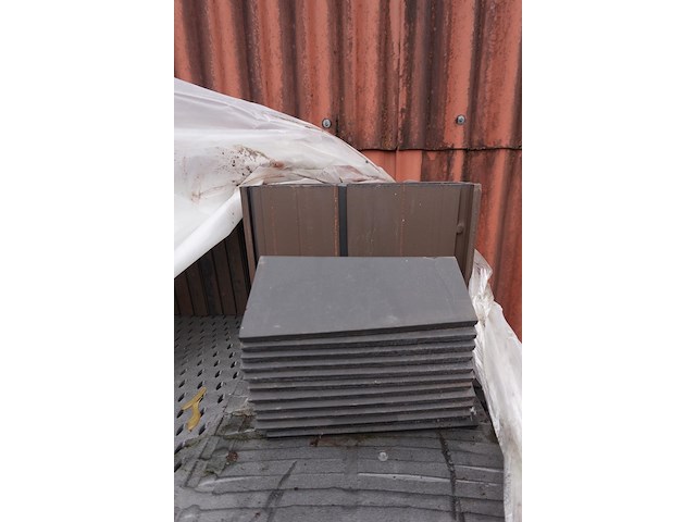 2x pallet dakpannen wienerberger - afbeelding 3 van  4