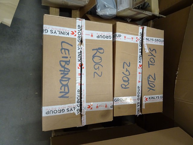 2x pallet divers toebehoren dieren - afbeelding 6 van  21