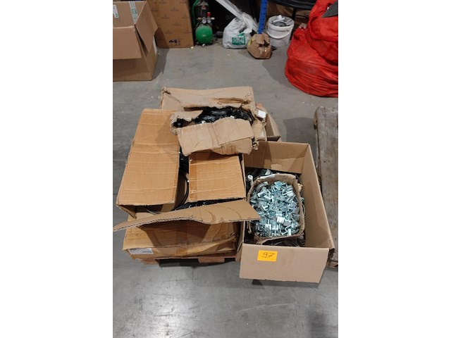 2x pallet diverse beugels - afbeelding 1 van  8