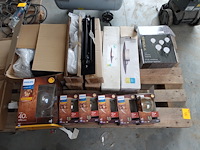 2x pallet diverse lichtarmaturen - afbeelding 1 van  12