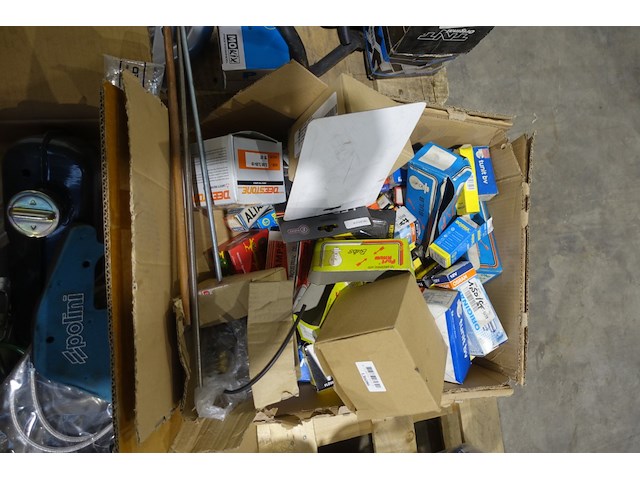 2x pallet diverse reserveonderdelen brommer/motoren - afbeelding 3 van  6