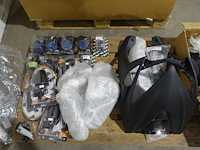 2x pallet diverse reserveonderdelen brommer/motoren - afbeelding 5 van  6