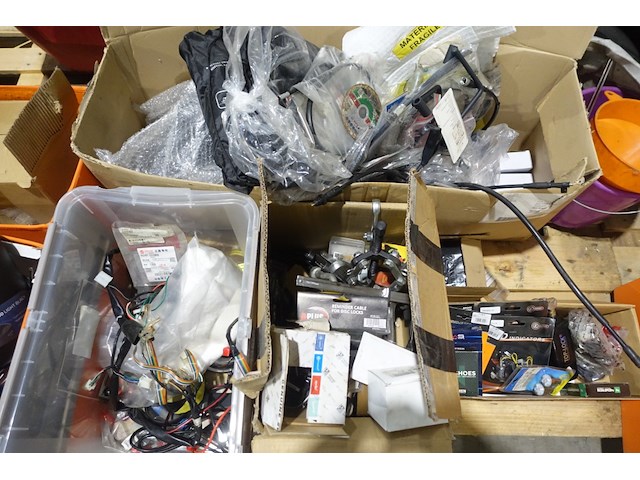 2x pallet diverse reserveonderdelen brommer/motoren - afbeelding 5 van  8