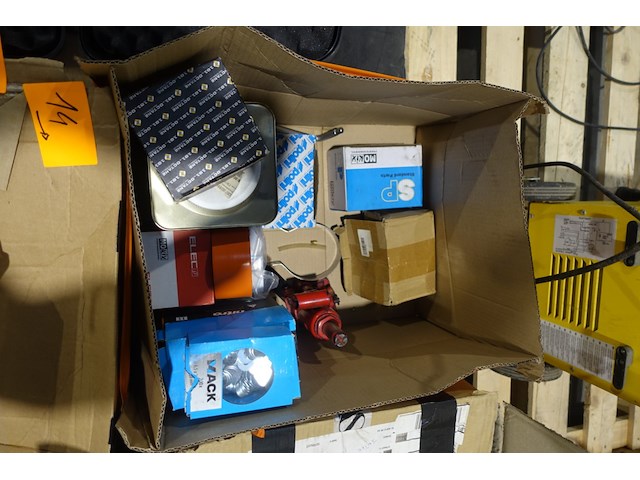 2x pallet diverse reserveonderdelen brommer/motoren - afbeelding 8 van  8