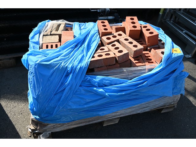2x pallet diverse stenen - afbeelding 1 van  2