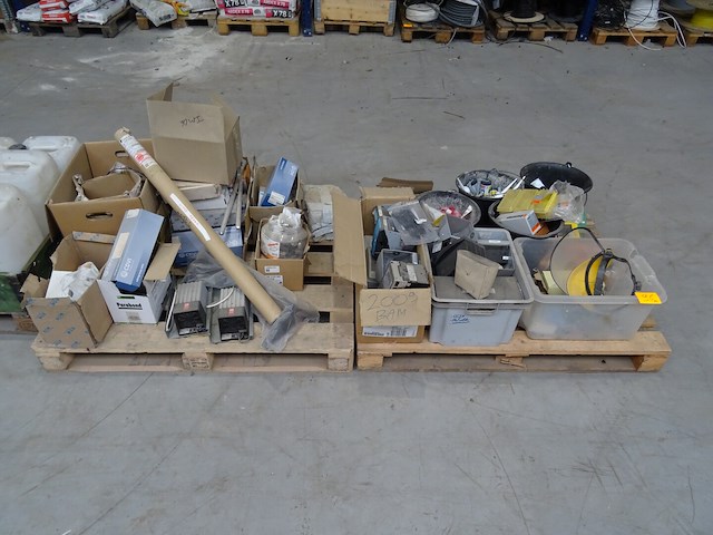 2x pallet diversen - afbeelding 1 van  11