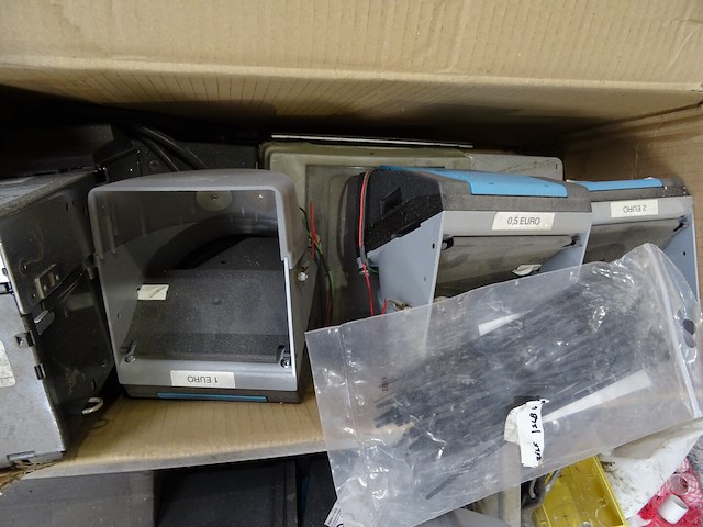 2x pallet diversen - afbeelding 7 van  11