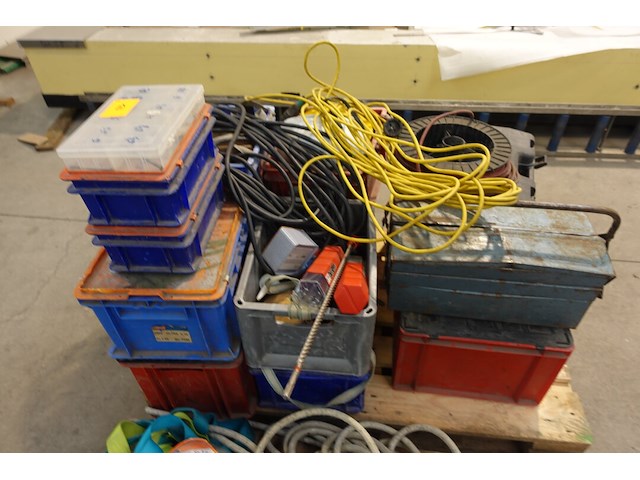 2x pallet diversen - afbeelding 11 van  11