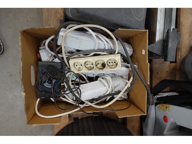 2x pallet diversen - afbeelding 9 van  11
