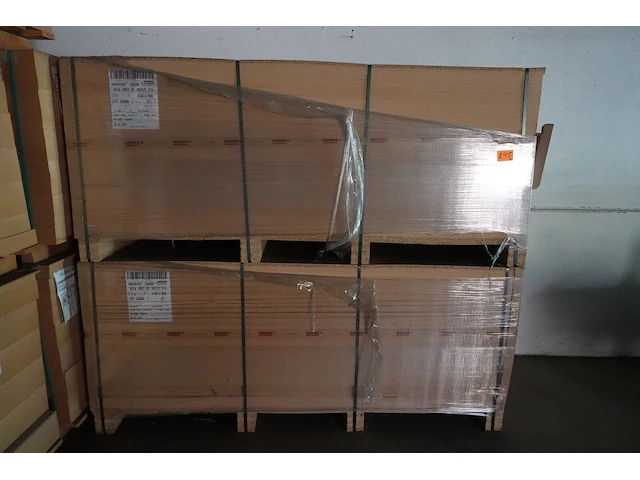 2x pallet egger - afbeelding 1 van  3