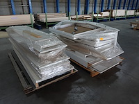 2x pallet gedemonteerd houten meubel - afbeelding 2 van  4