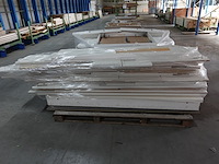 2x pallet gedemonteerd houten meubel - afbeelding 3 van  4