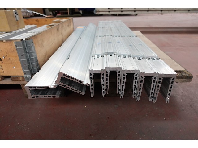 2x pallet ijzerwaren - afbeelding 3 van  5