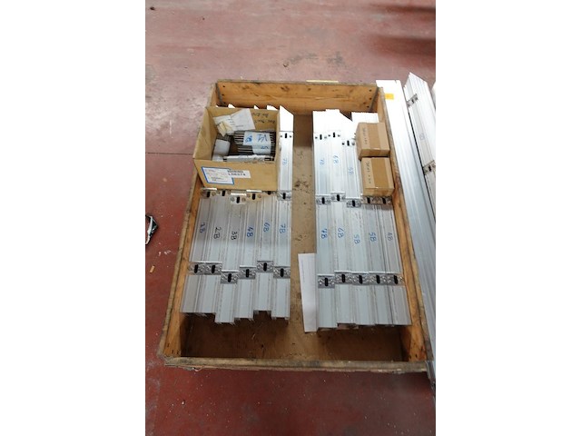 2x pallet ijzerwaren - afbeelding 4 van  5