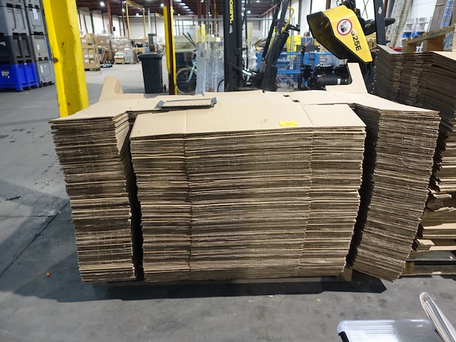2x pallet kartonnen dozen - afbeelding 1 van  5