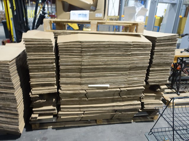 2x pallet kartonnen dozen - afbeelding 4 van  5