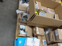 2x pallet koppelstukken - afbeelding 1 van  3