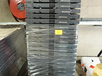 2x pallet met kleine kunstof pallets - afbeelding 2 van  5