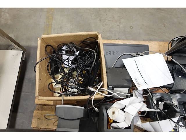 2x pallet multimedia - afbeelding 4 van  9
