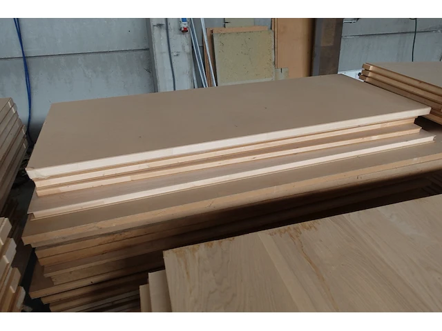 2x pallet onafgewerkte binnendeuren - afbeelding 3 van  3
