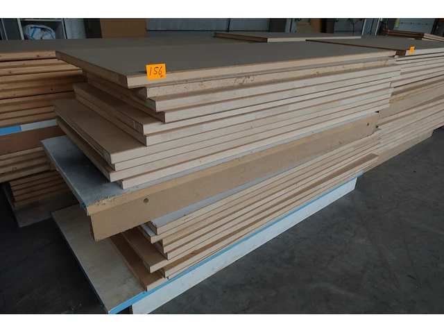 2x pallet onafgewerkte binnendeuren - afbeelding 2 van  4