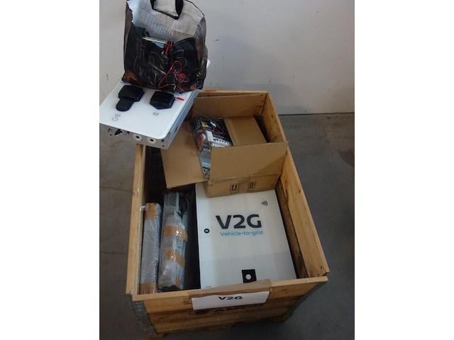 2x pallet onderdelen laadpaal - afbeelding 4 van  9