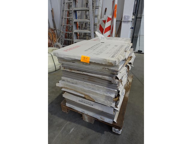 2x pallet rest tegels - afbeelding 1 van  6