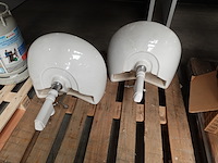 2x pallet sanitaire toebehoren - afbeelding 3 van  4