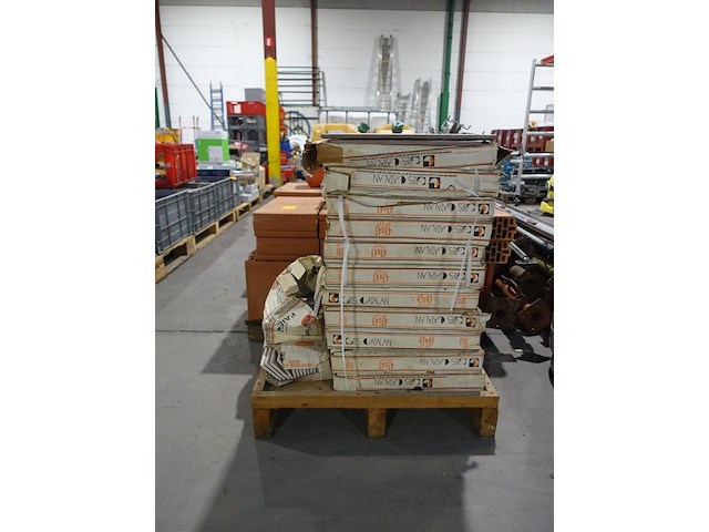2x pallet snelbouwstenen - afbeelding 1 van  6