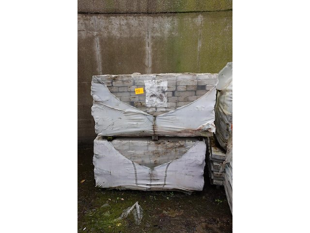2x pallet stenen rustica oud laethem - afbeelding 1 van  3