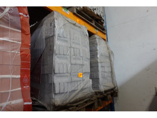 2x pallet stenen terca - afbeelding 1 van  3