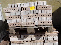 2x pallet stenen - afbeelding 1 van  3