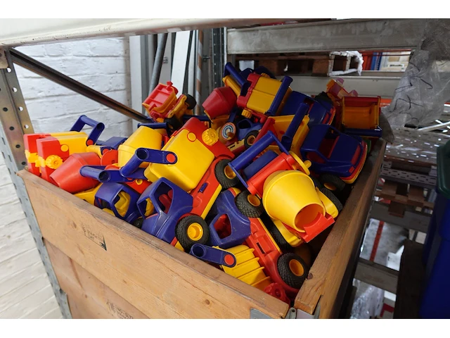 2x pallet strandspeelgoed - afbeelding 7 van  8