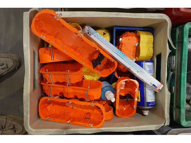 2x pallet toebehoren elektriciteit - afbeelding 16 van  22