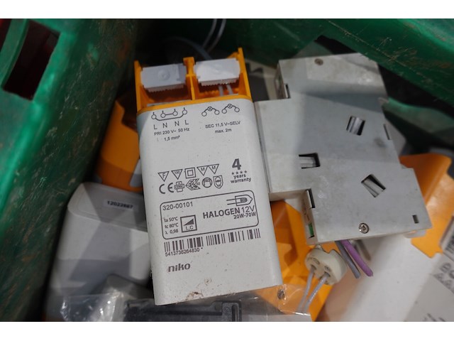2x pallet toebehoren elektriciteit - afbeelding 18 van  22