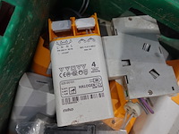 2x pallet toebehoren elektriciteit - afbeelding 18 van  22