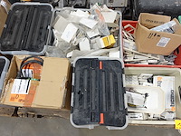 2x pallet toebehoren elektriciteit - afbeelding 1 van  24