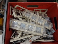 2x pallet toebehoren elektriciteit - afbeelding 17 van  24