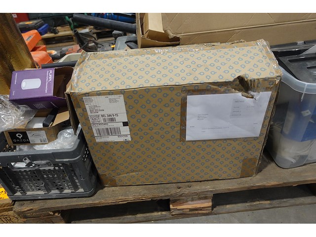 2x pallet toebehoren elektriciteit - afbeelding 24 van  24